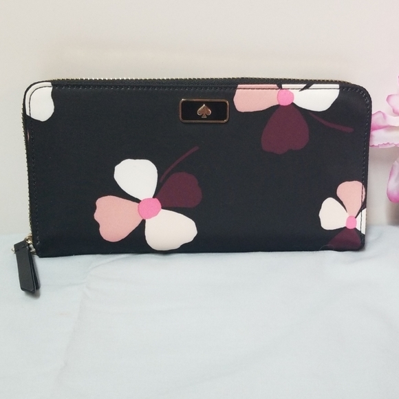 ♥️ NWT Kate spade wallet - Picture 4 of 9